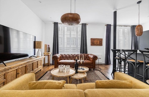 Quartier Saint-Ambroise Apartment | Orient Express