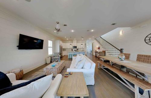 Lakeside at Blue Mountain Beach House | Our Treasure