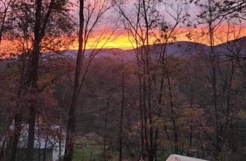 Weikert Apartment | Outdoor Enthusiast's Hideaway and Sauna, Weikert