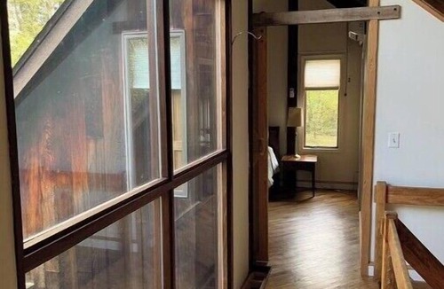 Chestertown Cabin | Outrange at Blue Heron Farm. Pet friendly cabin at waterfront farm!