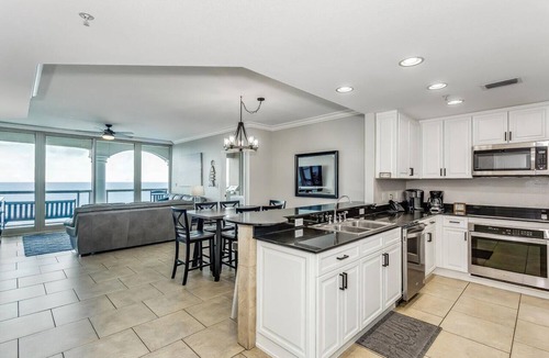Pensacola Beach Condo | P3-1208 Gorgeous Gulf Views @ Portofino