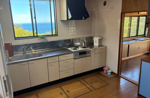 Ajiro House | Pacific Panorama: A Sunny and Spacious 3-Story House Just 1 Hour from Tokyo.