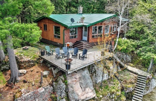 Coboconk House | Panorama Lakefront Cottage