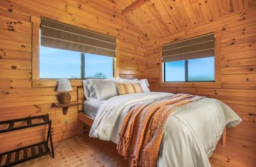 Brookville House | Panoramic Paradise - Hot Tub