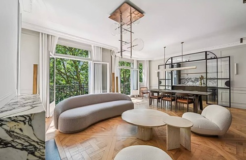 Champs-Elysees Condo | Paris at the Top – 4BR Luxury Penthouse w/Tower Views