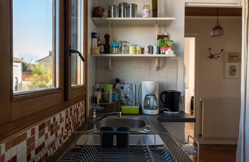 Amerique Apartment | Paris 'Buttes Chaumont ' Park : quiet, cosy sunny residential apartment 58 sqm