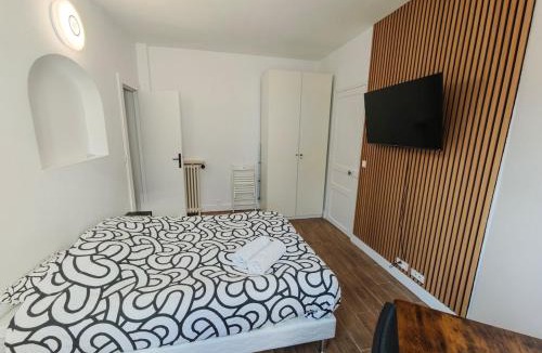 Aulnay-sous-Bois Apartment | Paris Cozy Studio - 15 Min Paris