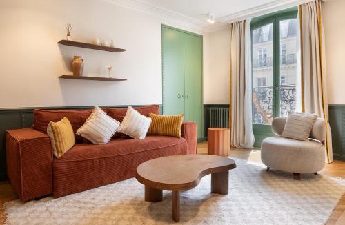 Quartier Saint-Georges Apartment | Paris Home Collection Serviced Apartments in Opéra - Rue Saint-Lazare