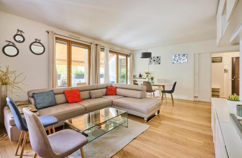 Puteaux Apartment | Paris La Défense Apartment
