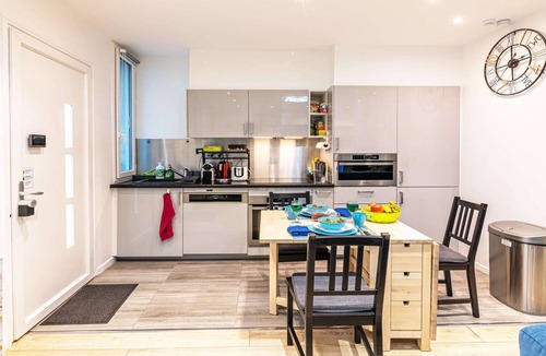 11th Arrondissement Apartment | Paris My Home, Apartment in the center of Paris.