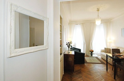 Vivienne Apartment | PARIS ON FOOT,TOURISTIC AREA .WITH LIFT , WIFI , AC