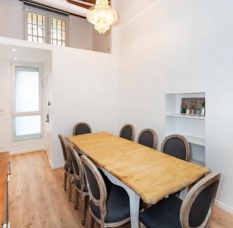 Latin Apartment | Paris Place du Pantheon