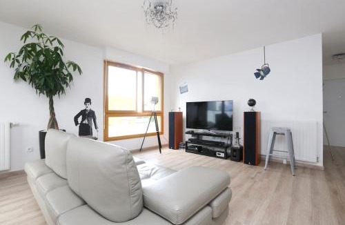 Saint-Denis Apartment | Paris-Stade De France 3 rooms Parking Metro