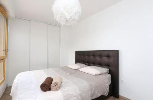 Saint-Denis Apartment | Paris-Stade De France 3 rooms Parking Metro