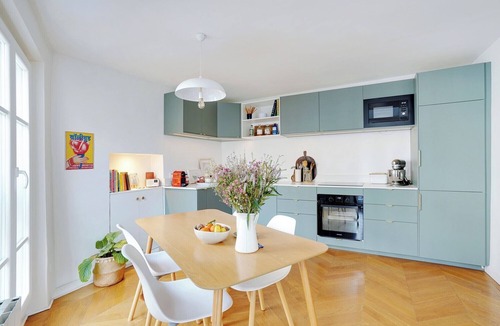 Saint-Vincent-de-Paul Apartment | Paris with a view : a 2 bedroom apartment overlooking the Sacré Coeur