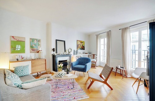 Saint-Vincent-de-Paul Apartment | Paris with a view : a 2 bedroom apartment overlooking the Sacré Coeur