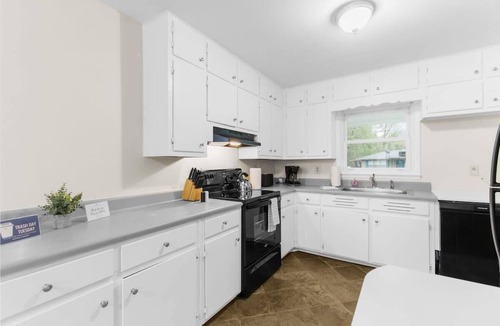 New Castle House | Park Drive Picturesque