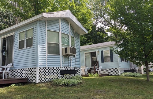 Perry Cottage | Park Model Units for Rent by Silver Lake NY