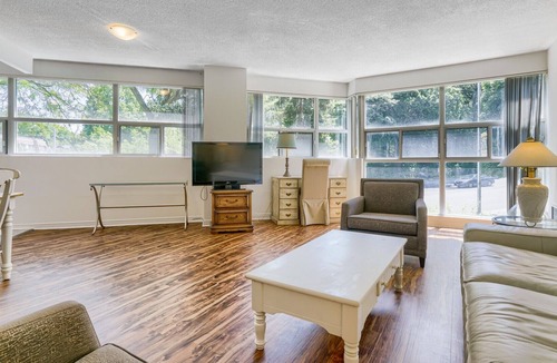 High Park North Condo | Parkside 2 Bedroom Condo