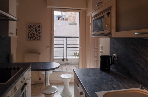 Ternes Apartment | Passage des Acacias | Cozy 1 Bedroom in Paris