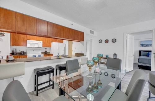Brickell Apartment | Peaceful Brickell 1BR | Water & City Outlook