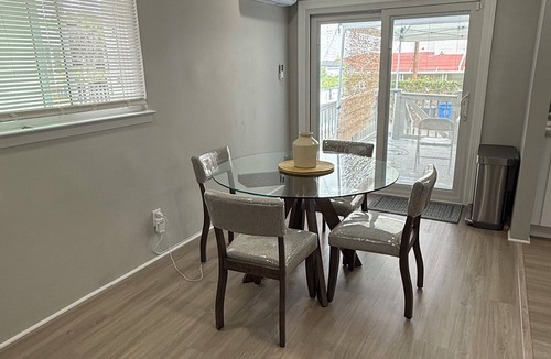 Queens House | Peaceful cozy 3-bedroom house with AC in Queens.