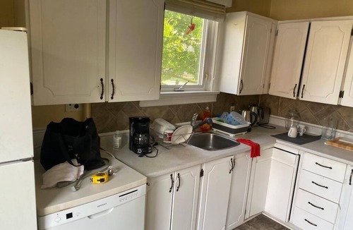 Lakeview House | Peaceful, cozy 4 bedroom house walking distance to the lake, 15 mins to Downtown