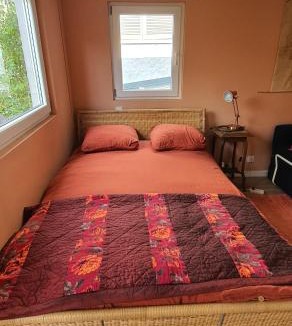 Pantin House | Peaceful green setting near to Paris Center