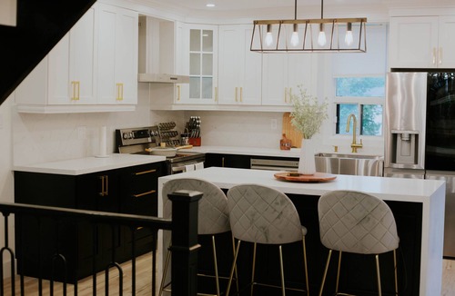 Carrying Place House | Peaceful Luxury in Prince Edward County – Hot Tub, EV Charger