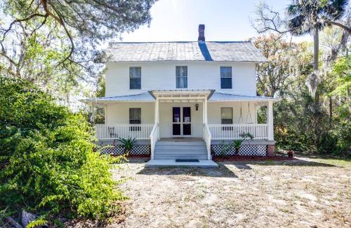 Pomona Park House | Peaceful Pomona Park Home: 1 Mi to Lake Broward!