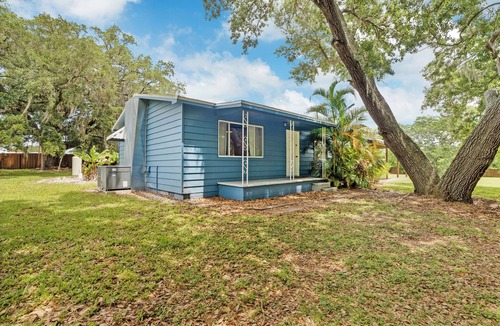 Valrico House | Peaceful - Private Hideaway - Huge Yard