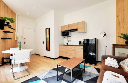 19th Arrondissement Apartment | Peaceful studio - 2P - Buttes-Chaumont