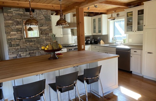 Woodstock House | Peaceful, stunning property 3 min to Woodstock-truly a "Blissful Getaway"