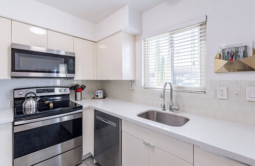South Scottsdale House | Peaceful Townhouse Walking Distance to Old Town, 4 Pools