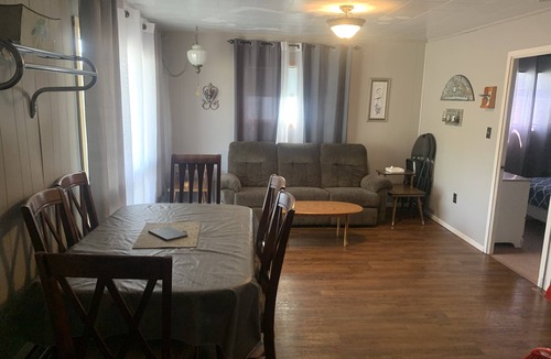 Lavigne Cottage | Pelican #8 Graceland Cottages