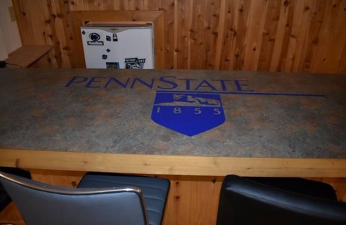 Howard House | Penn State Fans Love King’s Nittany Ridge Hideaway!