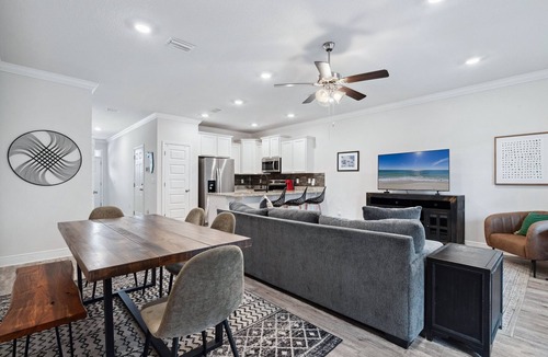 South Pensacola House | Pensacola Paradise Downtown | Dog Friendly | Pool | My Beach Getaways