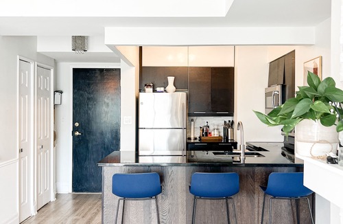 Church and Wellesley Condo | Penthouse Condo with Office Space in Central Toronto
