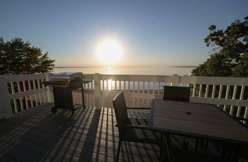 Sylvan Beach Condo | Penthouse | Historic Oneida Lakefront Condo 5