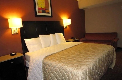Monmouth Junction Hotel | Perfect Stay at Red Carpet Inn Monmouth! Free Breakfast!