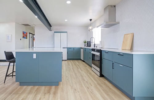 Page House | Perfect modern space to relax & play. Central & close to all attractions!