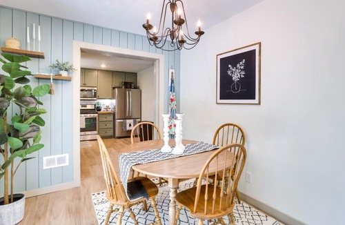 Moody House | Pet-Friendly Alabama Retreat w/Deck & Patio!