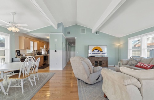 North Ocean City House | Pet Friendly Bayside HotTub Grill Bikes Kayaks