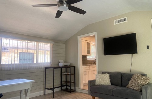 St. Petersburg - Clearwater House | Pet-Friendly Downtown Retreat with Firepit & WiFi