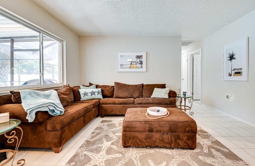 Palm Harbor House | Pet-Friendly Home with Pool in Palm Harbor!