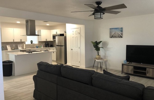 Lake Havasu City House | Pet friendly Lake Home w/Open Concept, Boat Parking