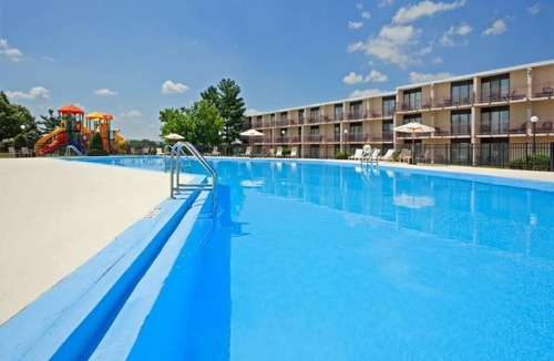 Harrisburg House | Pet-Friendly Retreat w/In-Room Amenities Near Local Attractions - 3 Units
