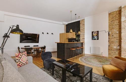 Paris City Center Apartment | Pick A Flat's Apartment in Louvre Saint Honoré