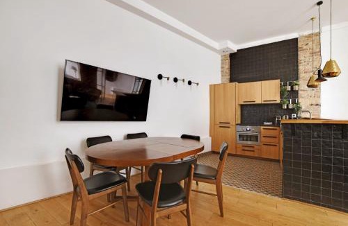 Paris City Center Apartment | Pick A Flat's Apartment in Louvre Saint Honoré