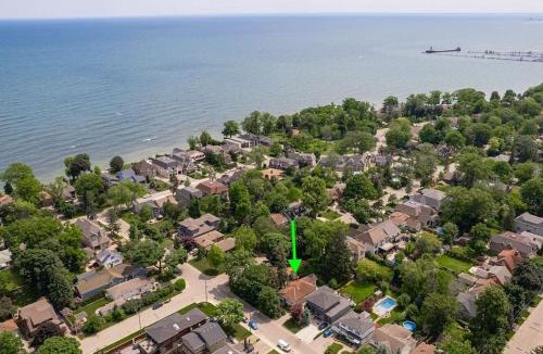 Port Credit House | Picturesque & Serene Gem in Port Credit - Steps to Lake - Backyard